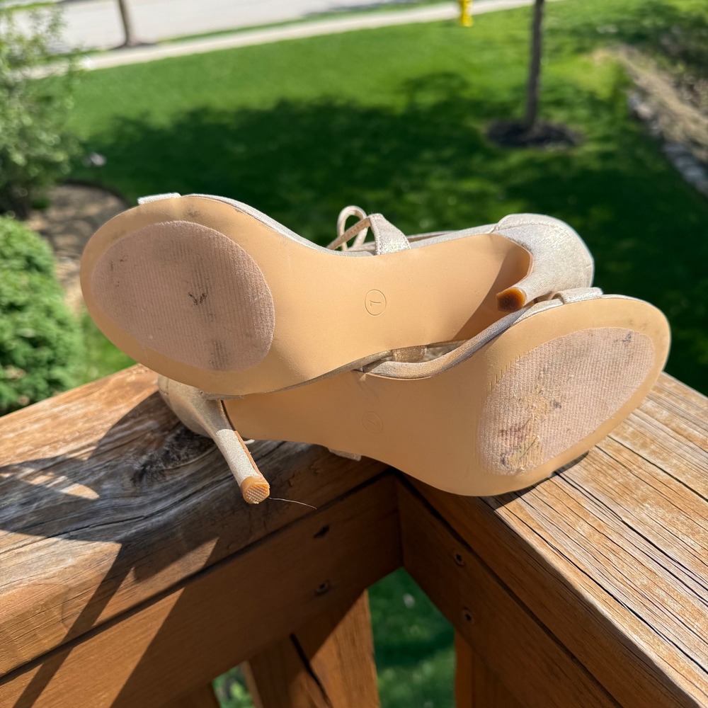 Lulus Lace Up Heels Women 7 Champagne Gold EUC Metallic Stiletto Sandals Wedding - Picture 7 of 10